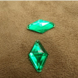 Strass Losange Acrylique 18x11 mm – Rouge, Vert, Bleu, Violet – Lot de 10 ou 20