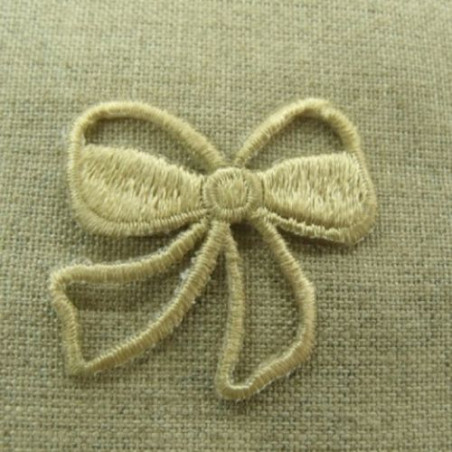 écusson à coudre nœud beige papillon largeur 3,5cm sur hauteur 3cm
