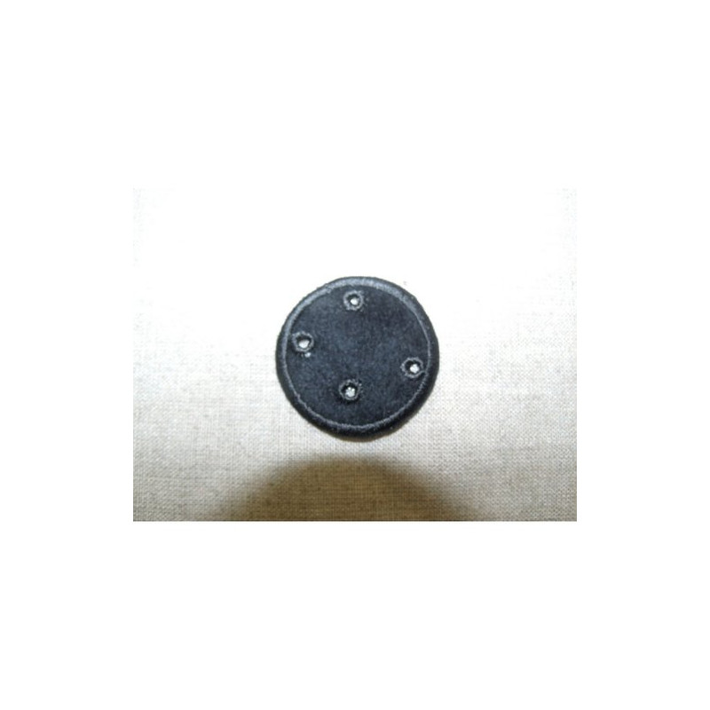 écusson thermocollant motif: noir a 4 trou,4 cm