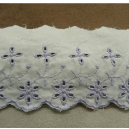 BRODERIE ANGLAISE COTON FOND BLANC &violet, 7 cm /hauteur de broderie:5 cm