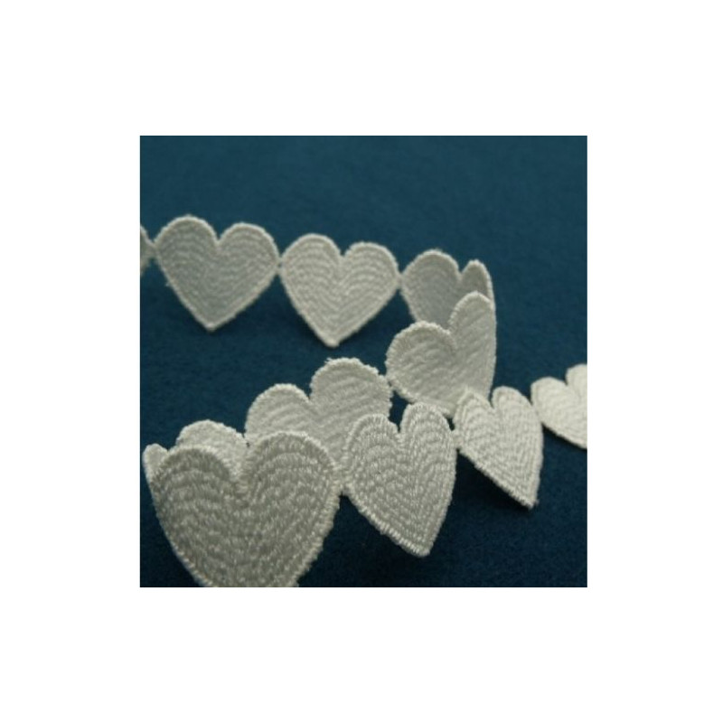 Ruban Brodé Coeur Blanc Cassé 22 MM