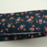 BIAIS LIBERTY A FLEURS coton ou polyester ROSE & ORANGE FOND BLEU MARINE 25 mm