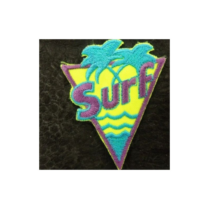 écusson thermocollant violet bleu et jaune motif surf,largeur 4 cm / hauteur 5 cm