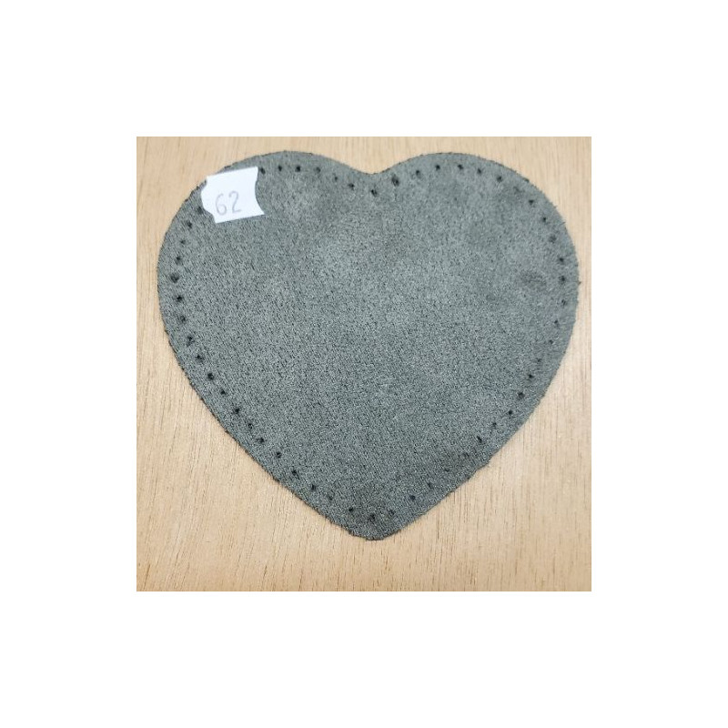 PETITE COUDIERE SIMILI DAIM MOTIF COEUR LARGEUR 10 CM /HAUTEUR 10 CM