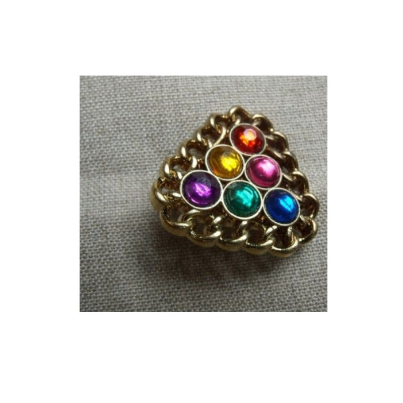 bouton triangle strass multicolore,FORME TRIANGLE  MOTIF CHAÎNETTE MÉTAL incrusté au centre de 6 strass multicolore