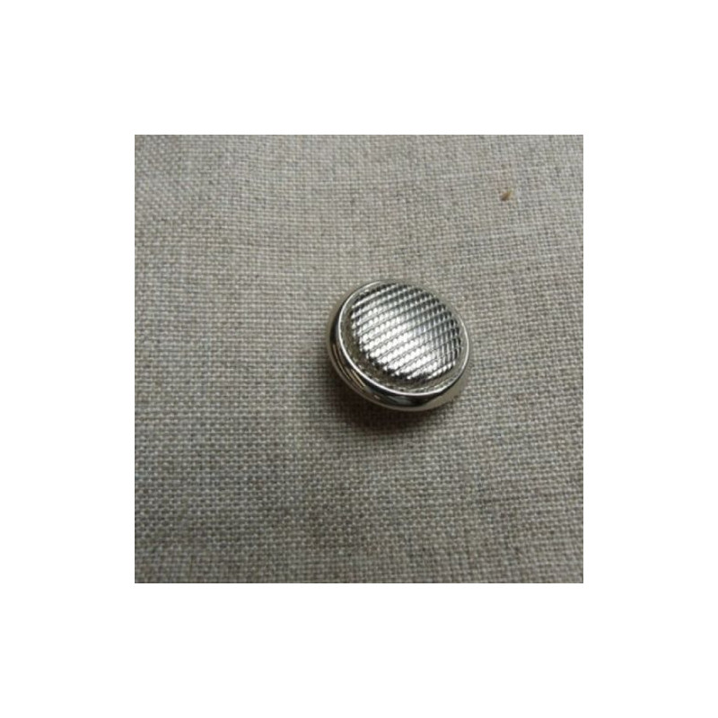 bouton rond argent, métal,à queue, de belle qualité