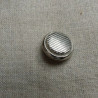 bouton rond argent, métal,à queue, de belle qualité