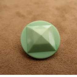 bouton acrylique à queue Motif pyramide 22 mm