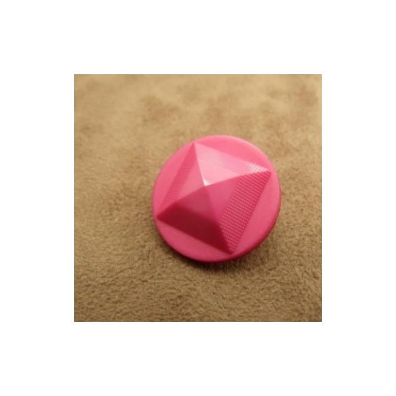 bouton acrylique à queue Motif pyramide 22 mm