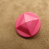 bouton acrylique à queue Motif pyramide 22 mm