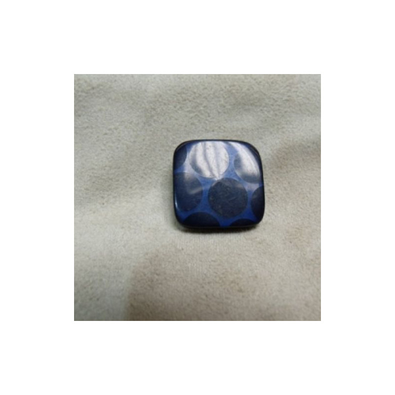 BOUTON CARRE ACRYLIQUE A QUEUE BLEU MARINE ,20 mm,de belle qualité
