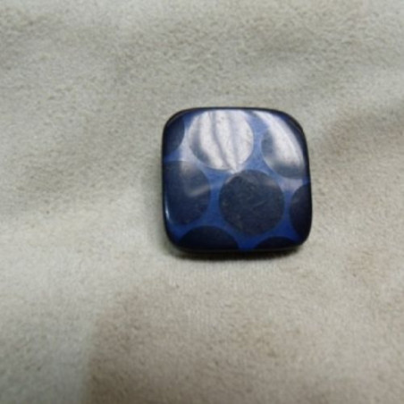 BOUTON CARRE ACRYLIQUE A QUEUE BLEU MARINE ,20 mm,de belle qualité