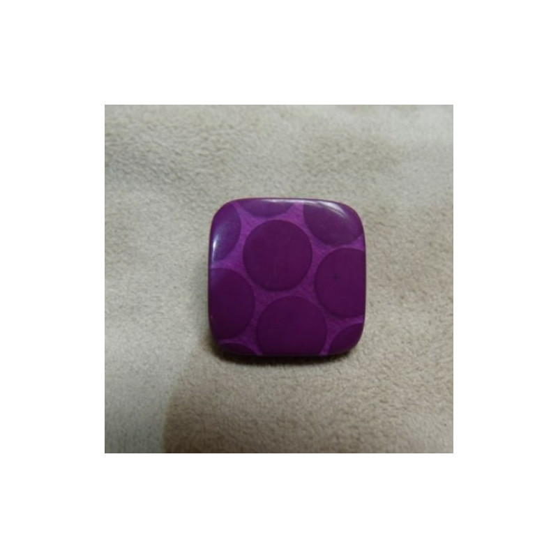 BOUTON CARRE VIOLET,ACRYLIQUE ,A QUEUE,20 mm, de belle qualité