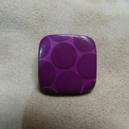 BOUTON CARRE VIOLET,ACRYLIQUE ,A QUEUE,20 mm, de belle qualité