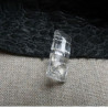 bouton acrylique à queue bûchette transparent ,largeur 22mm sur hauteur 9mm,de belle qualité