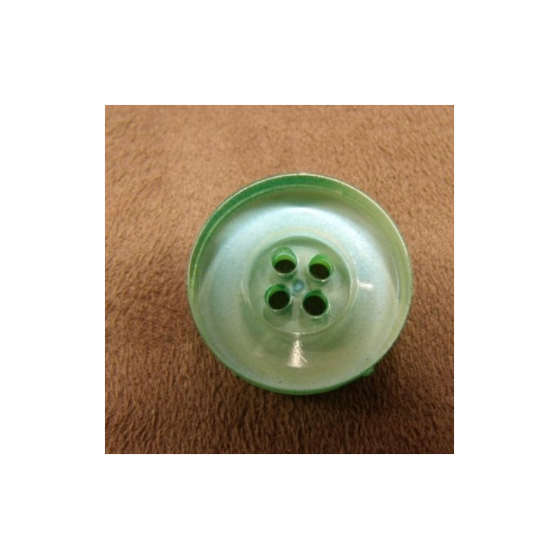 BOUTON POLYESTER  à 4 trous de belle qualité
