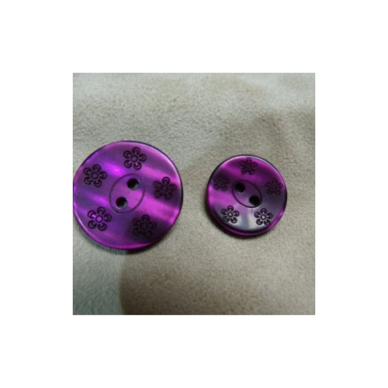 BOUTON ACRYLIQUE MOTIF FLEURS VIOLET,de belle qualité