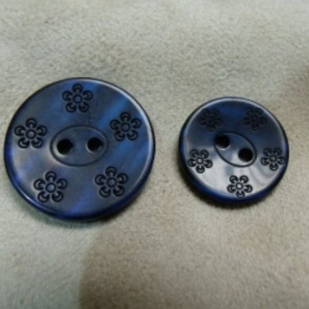 BOUTON ACRYLIQUE MOTIF FLEURS BLEU MARINE,de belle qualité