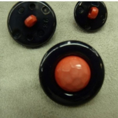 bouton acrylique bicolore composé ,noir et rouge,28mm :de belle qualité