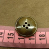 bouton acrylique  à 4 trous 22 mm