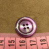 bouton acrylique violet ,effet nacré, 22 mm,de belle qualité