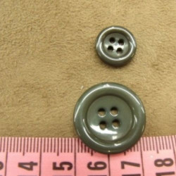 bouton acrylique gris foncé  à 4 trous