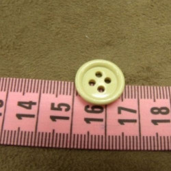 bouton acrylique beige  à 4...