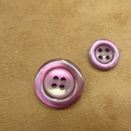 bouton acrylique violet ,à 4 trous ,effet nacré, 22 mm,de belle qualité