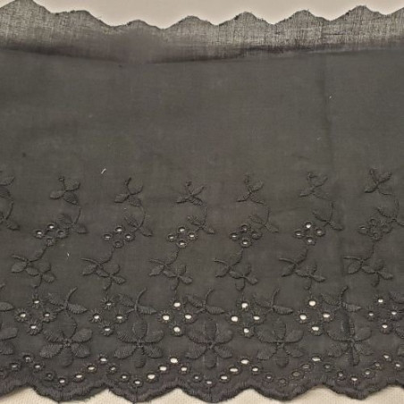 Broderie anglaise noire hauteur de broderie 10 cm/ hauteur totale 18 cm