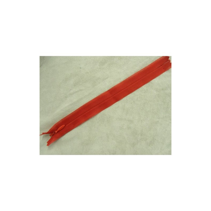 fermeture invisible 20 cm