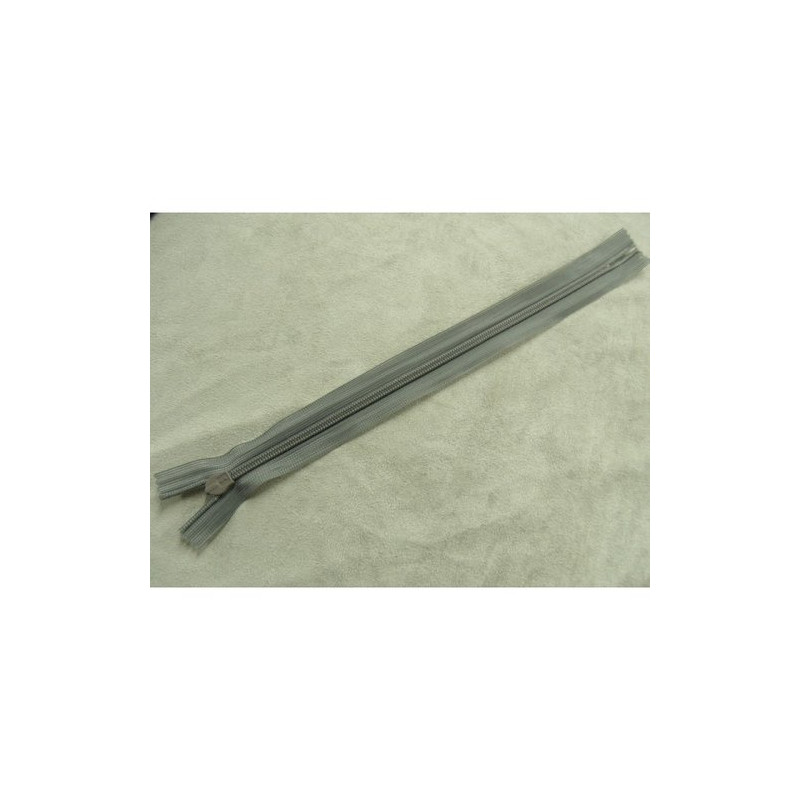 fermeture invisible 22 cm
