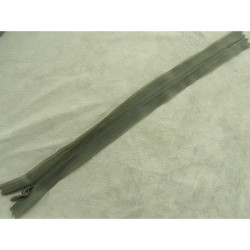 fermeture invisible 22 cm