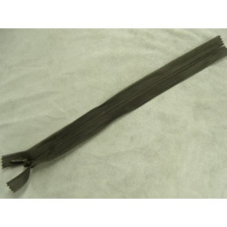 fermeture invisible 22 cm