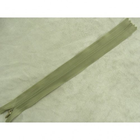 fermeture invisible 22 cm