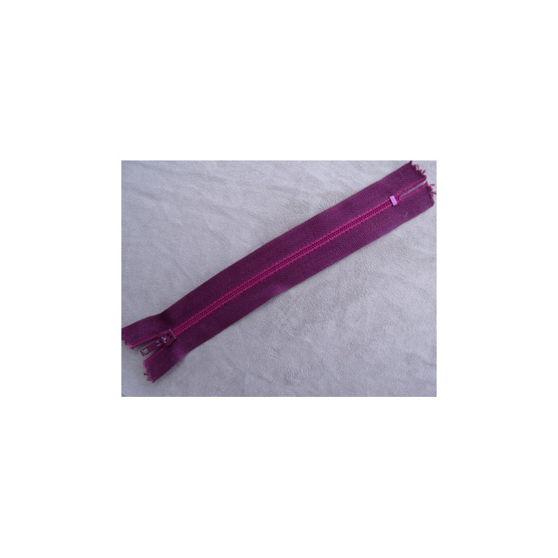 FERMETURE A GLISSIÈRE 18 cm