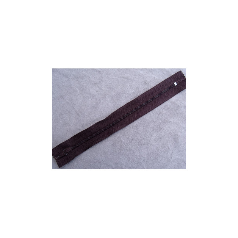 FERMETURE A GLISSIÈRE 18 cm