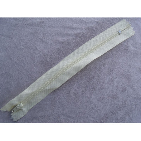 fermeture a glissiere 18 cm