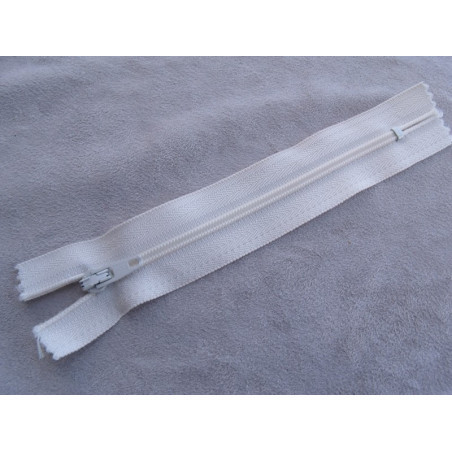 FERMETURE A GLISSIÈRE 12 CM