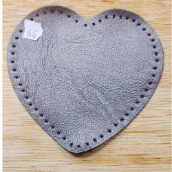 PETITE COUDIERE POLYESTER/ MOTIF COEUR LARGEUR 10 CM /HAUTEUR 10 CM
