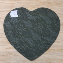 PETITE COUDIERE SIMILI DAIM MOTIF COEUR LARGEUR 10 CM /HAUTEUR 10 CM