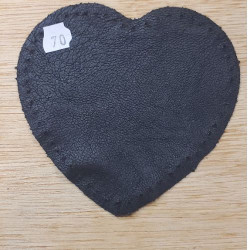 PETITE COUDIERE POLYESTER/ MOTIF COEUR LARGEUR 10 CM /HAUTEUR 10 CM
