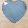 petite coudiere simili daim motif coeur largeur 10 cm /hauteur 10 cm