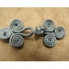 bouton brandebourg longueur 5.5  cm sur largeur de 2.5 cm