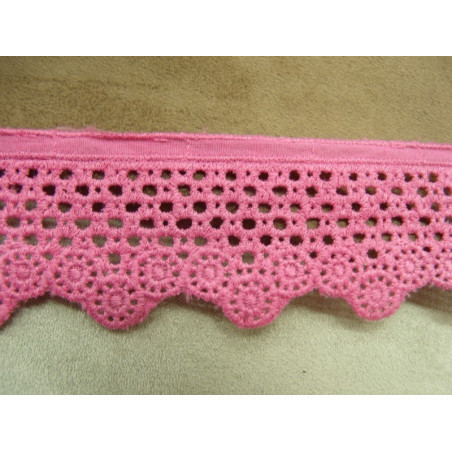 broderie anglaise coton  4 cm