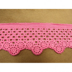 broderie anglaise coton  4 cm