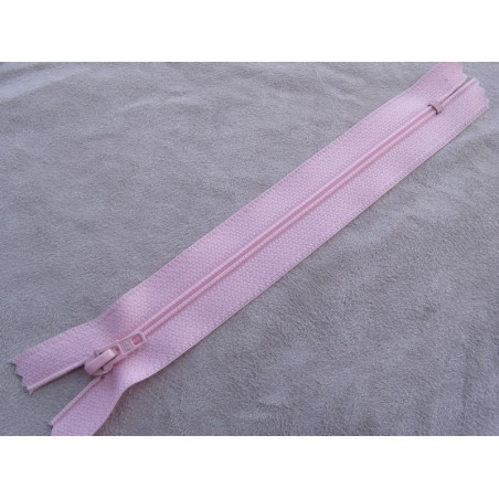 FERMETURE A GLISSIÈRE –15cm - ROSE PALE NON SÉPARABLE