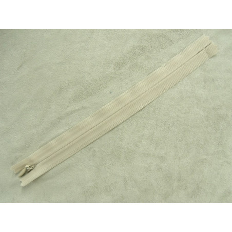 FERMETURE INVISIBLE-20cm- BEIGE CLAIR NON SÉPARABLE FERMETURE INVISIBLE-20cm- BEIGE CLAIR NON SÉPARABLE