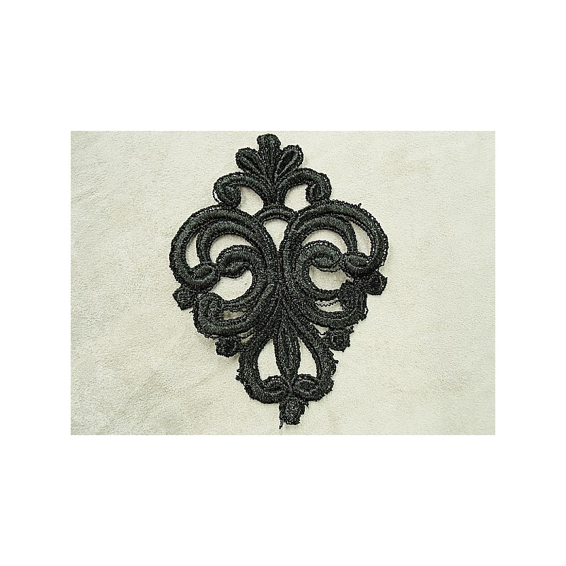 INCRUSTATION GUIPURE NOIR HAUTEUR: 13 cm sur  LARGEUR 6 cm 