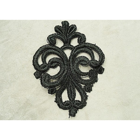 INCRUSTATION GUIPURE NOIR HAUTEUR: 13 cm sur  LARGEUR 6 cm 