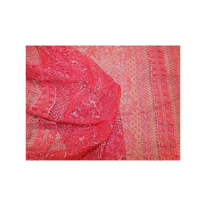 DENTELLE DE CALAIS EN LAIZE ROUGE